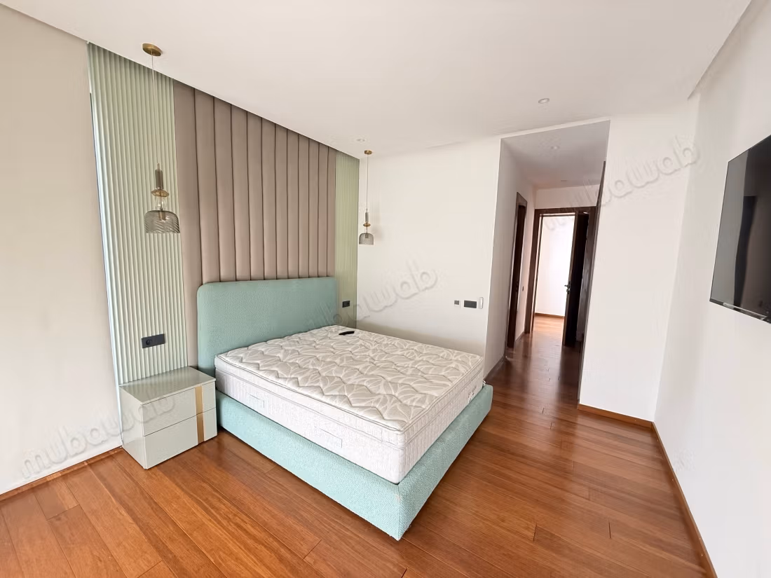 Vente d’une superbe villa neuf sur el menzeh 
route de zaer