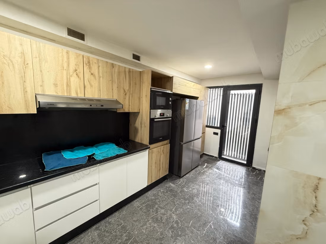 Vente d’une superbe villa neuf sur el menzeh 
route de zaer