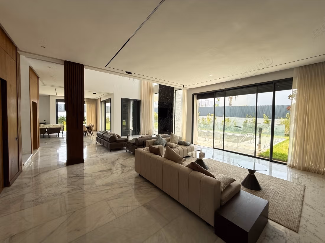 Vente d’une superbe villa neuf sur el menzeh 
route de zaer