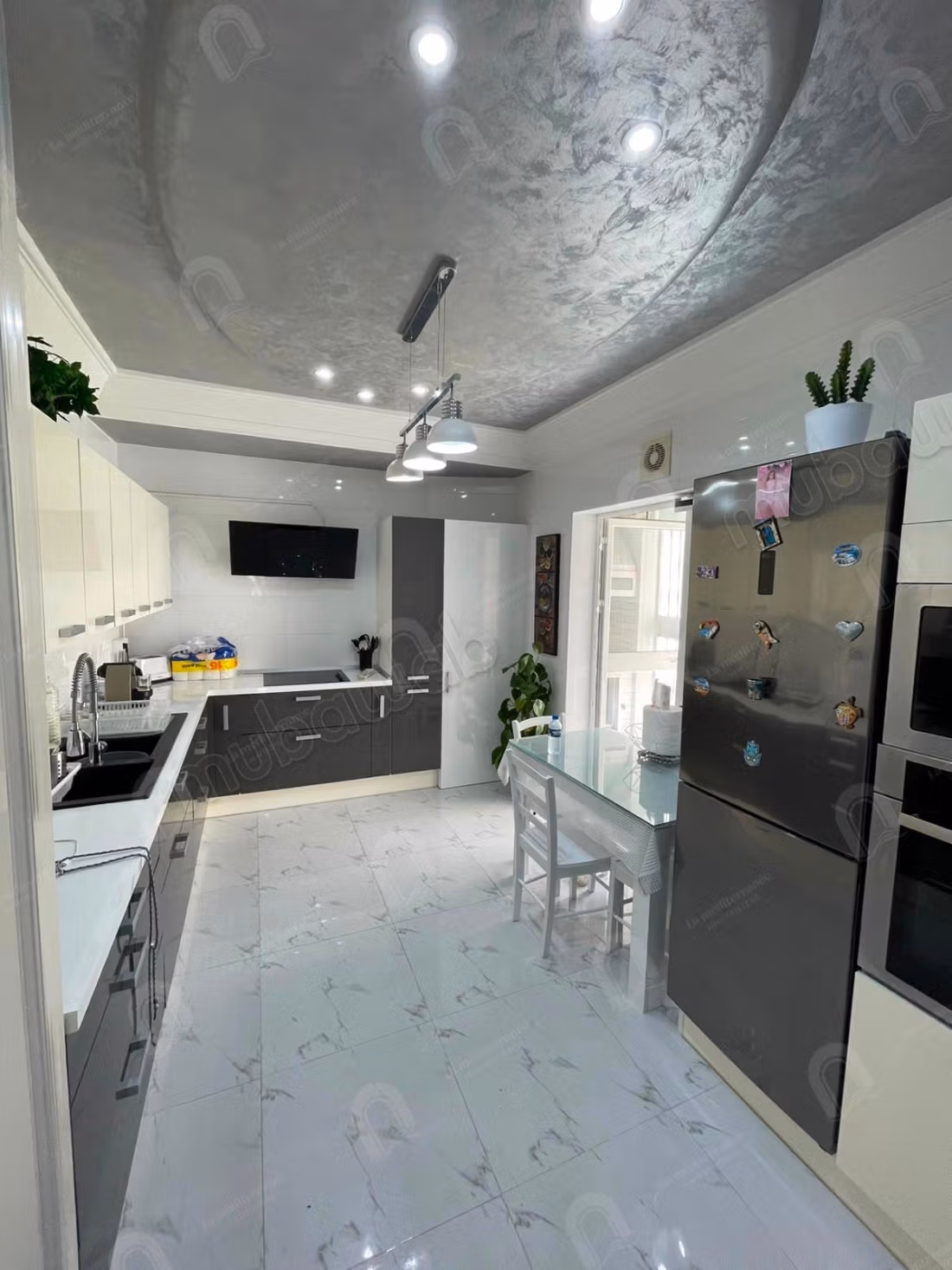 A vendre appartement S3 hst au bardo hedi chaker