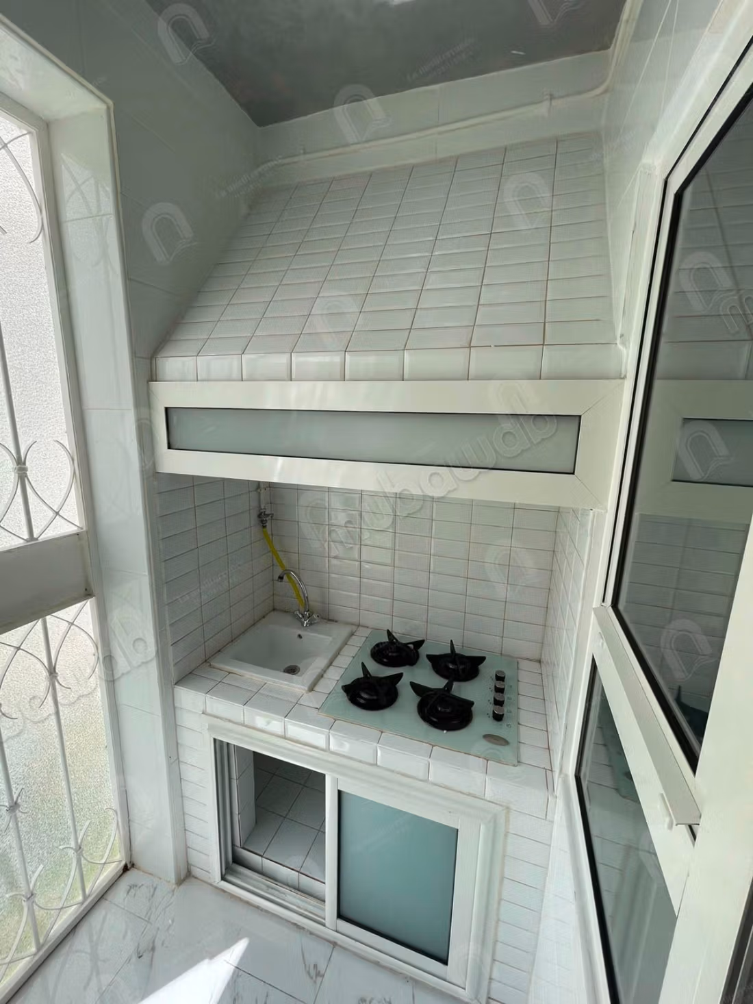 A vendre appartement S3 hst au bardo hedi chaker