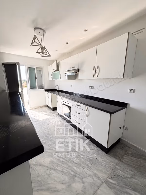 Appartement avec belle vue mer