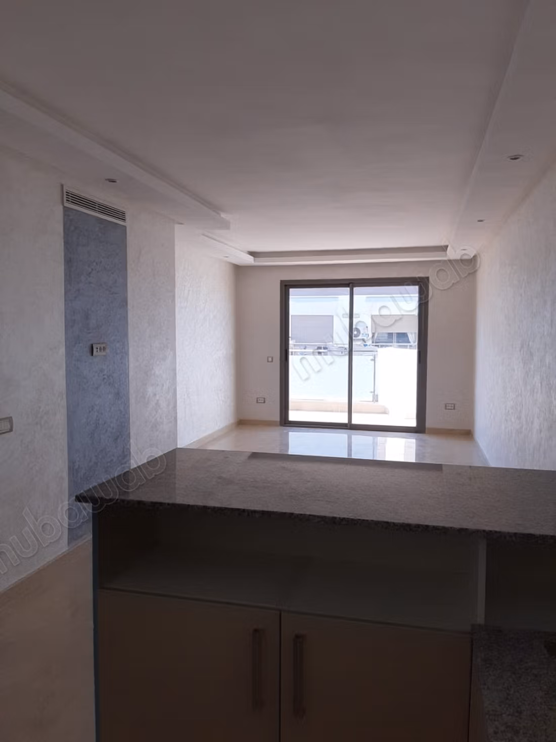 Very nice apartment for rent in Ferme Breton Hay Arraha. 1 beautiful bedroom. With elevator and terrace