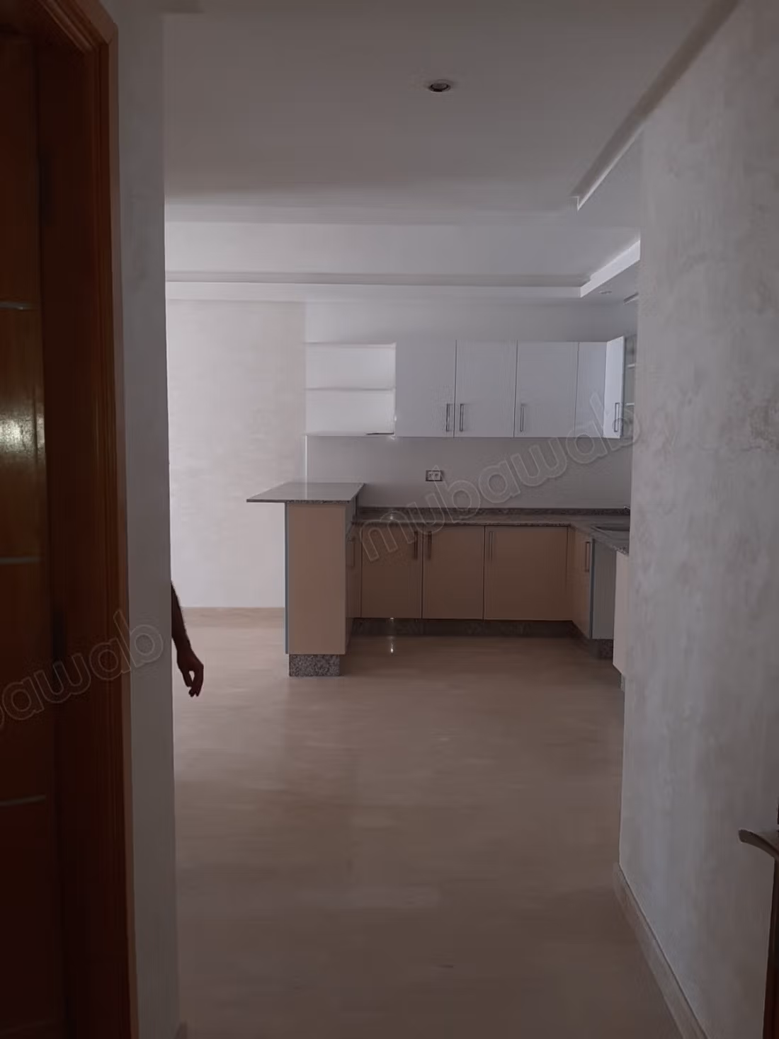 Very nice apartment for rent in Ferme Breton Hay Arraha. 1 beautiful bedroom. With elevator and terrace