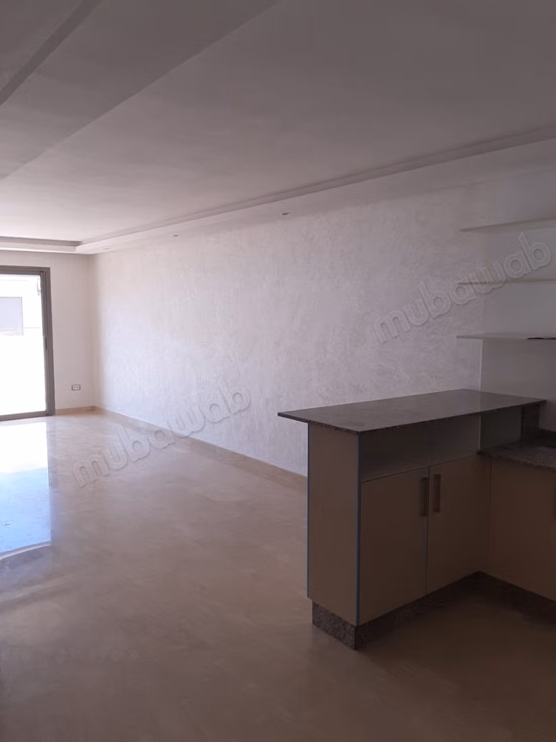 Very nice apartment for rent in Ferme Breton Hay Arraha. 1 beautiful bedroom. With elevator and terrace