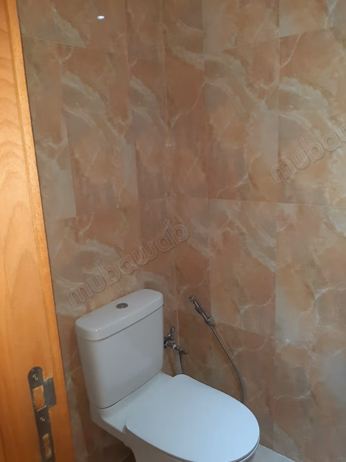 Very nice apartment for rent in Ferme Breton Hay Arraha. 1 beautiful bedroom. With elevator and terrace
