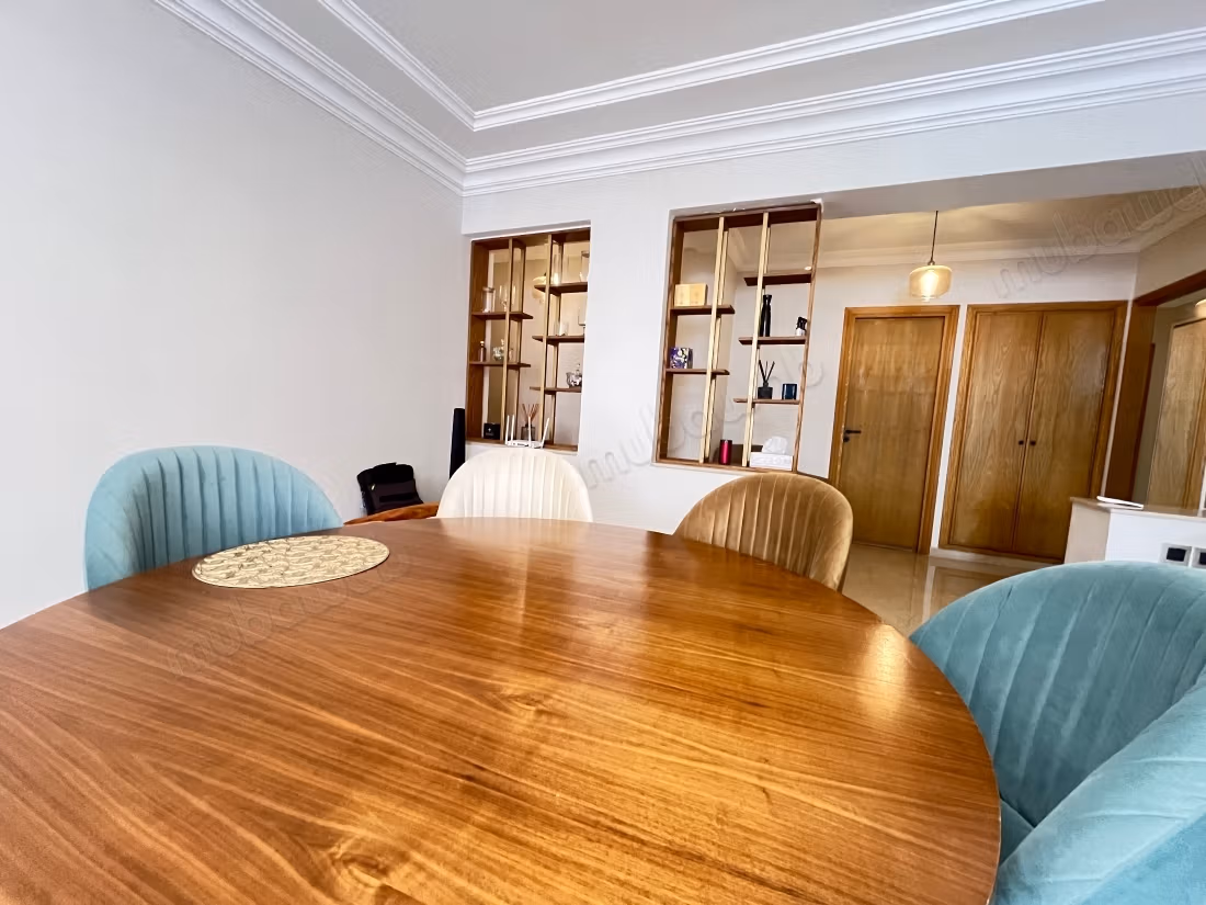 Appartement quartier des hôpitaux 2 mars — 3