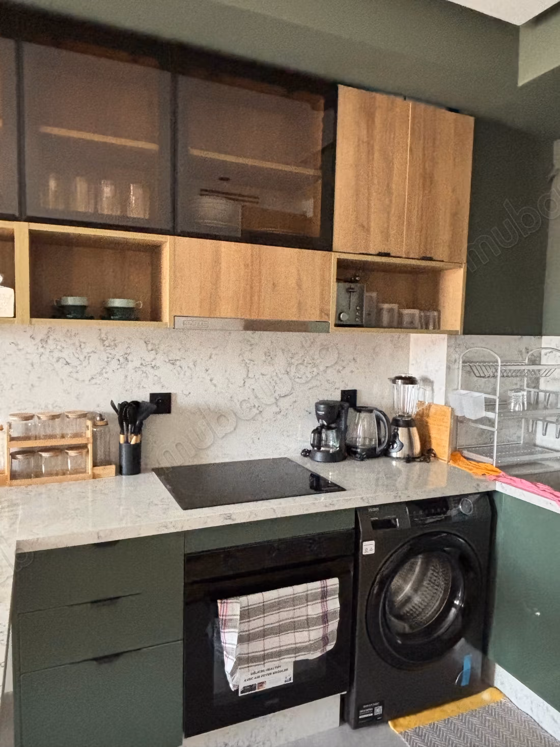 Groot nieuw gemeubileerd studio van 47 m² met privéparking. Hermitage, Casablanca