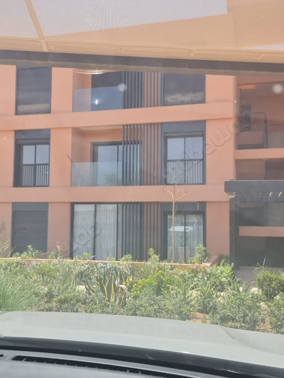 Vendre un appartement à Route de Tahanaout. 2 grandes chambres. Espace de rangement spacieux — 2