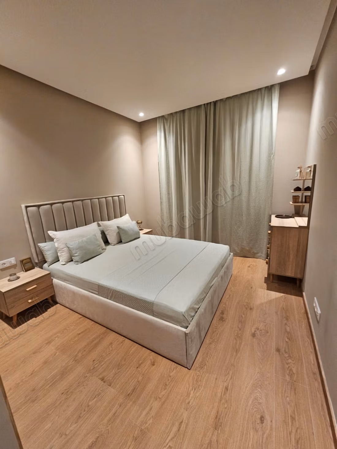 Vendre un appartement à Route de Tahanaout. 2 grandes chambres. Espace de rangement spacieux — 6