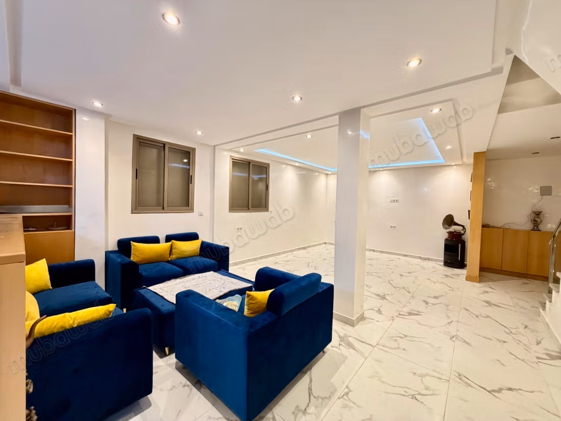Duplex en vente à proche de l’aéroport de Marrakech. Superficie 134 m². Porte blindée et résidence sécurisée — 2