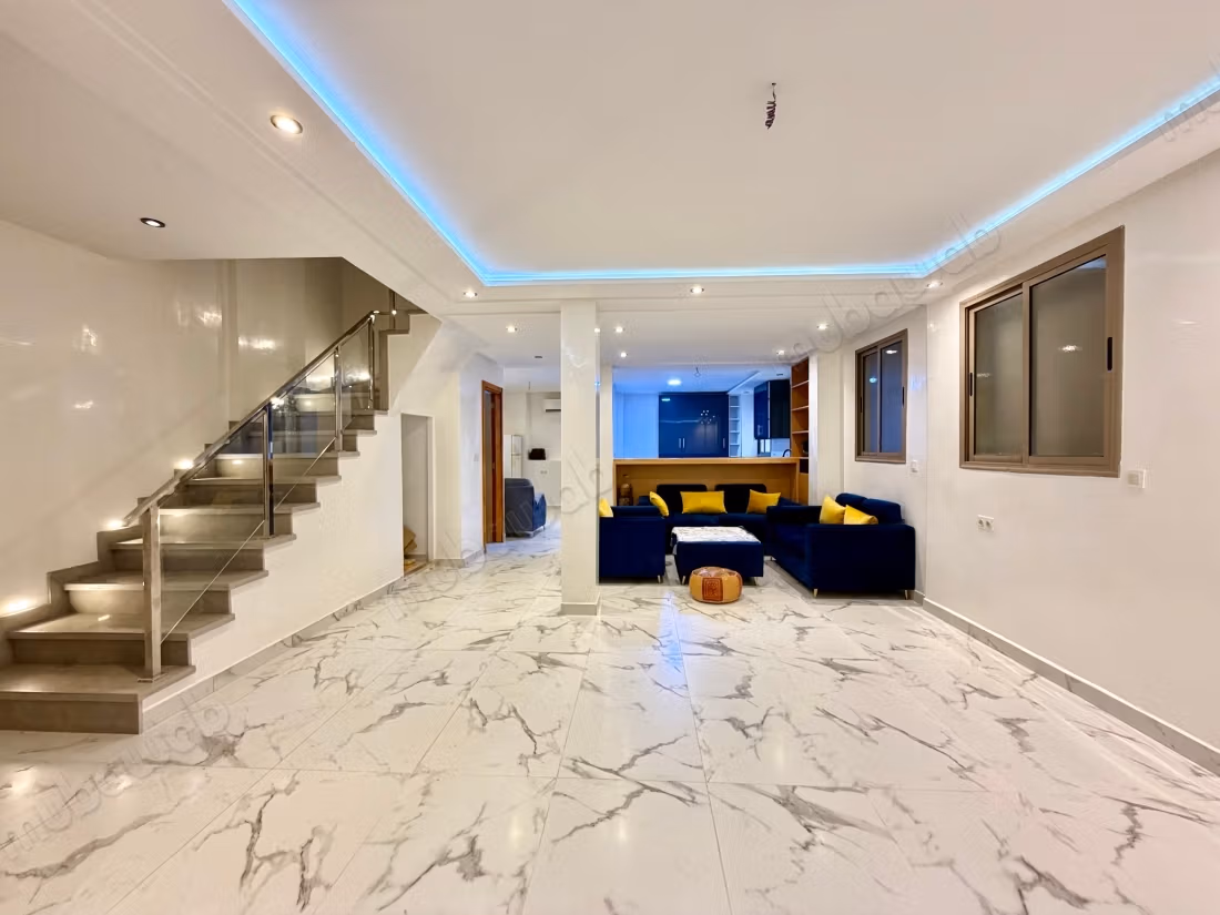 Duplex en vente à proche de l’aéroport de Marrakech. Superficie 134 m². Porte blindée et résidence sécurisée — 3