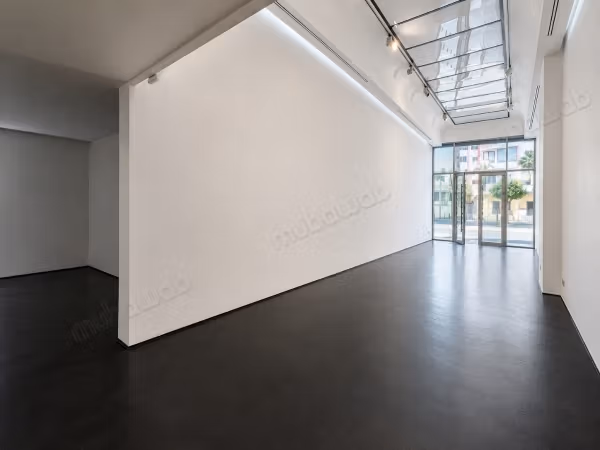 Local commercial à vendre 233 m² Bd Massira
