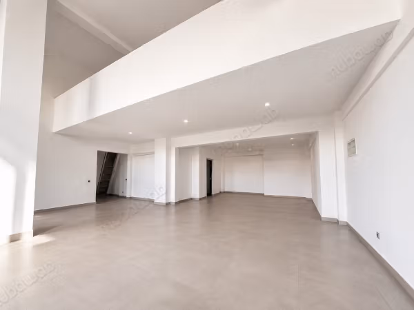 Commerciële ruimte van 250 m² te huur – Sidi Maarouf
