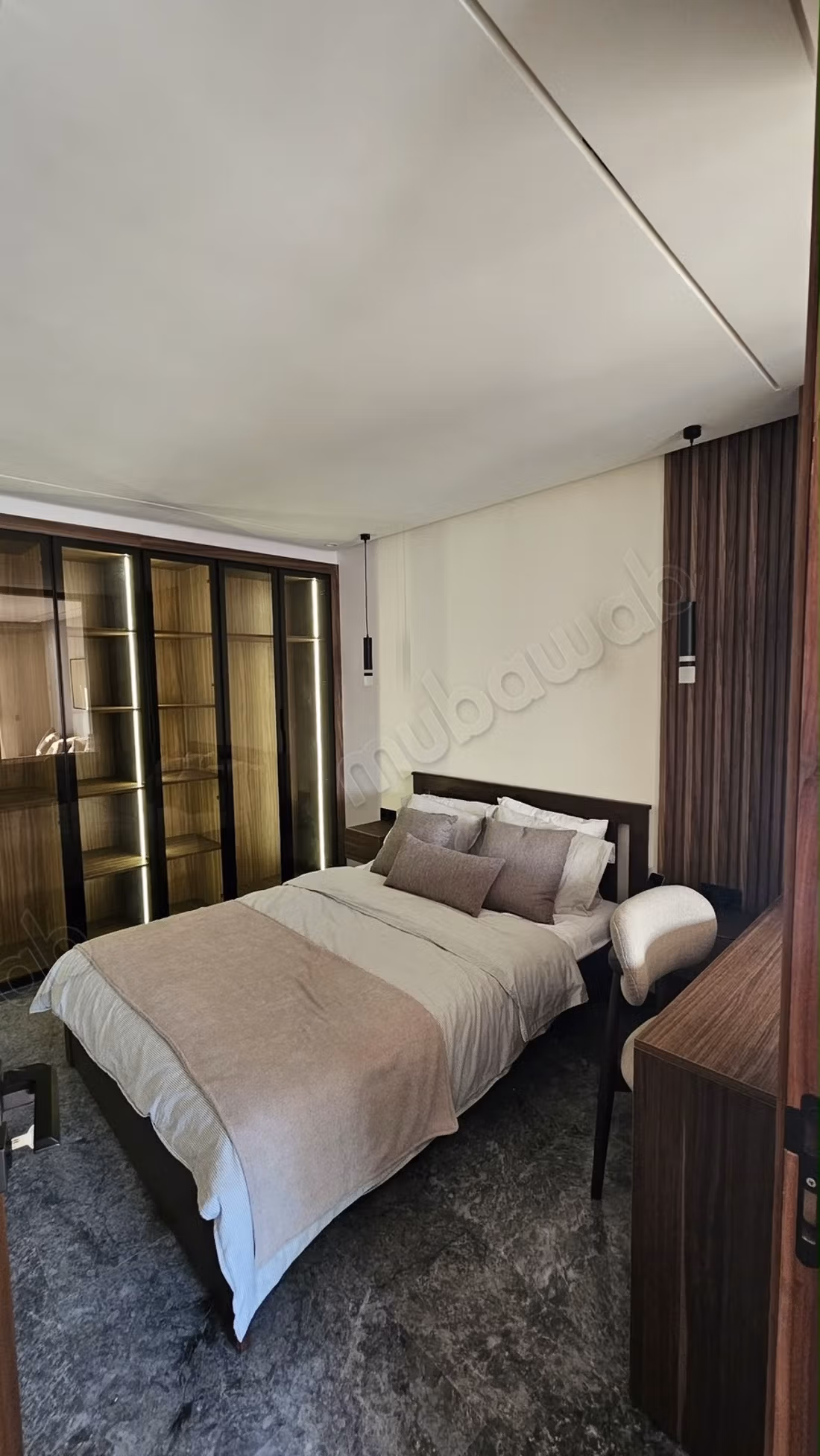 Appartamento molto bello in affitto a Mers Sultan. Superficie 42 m². Ben arredato