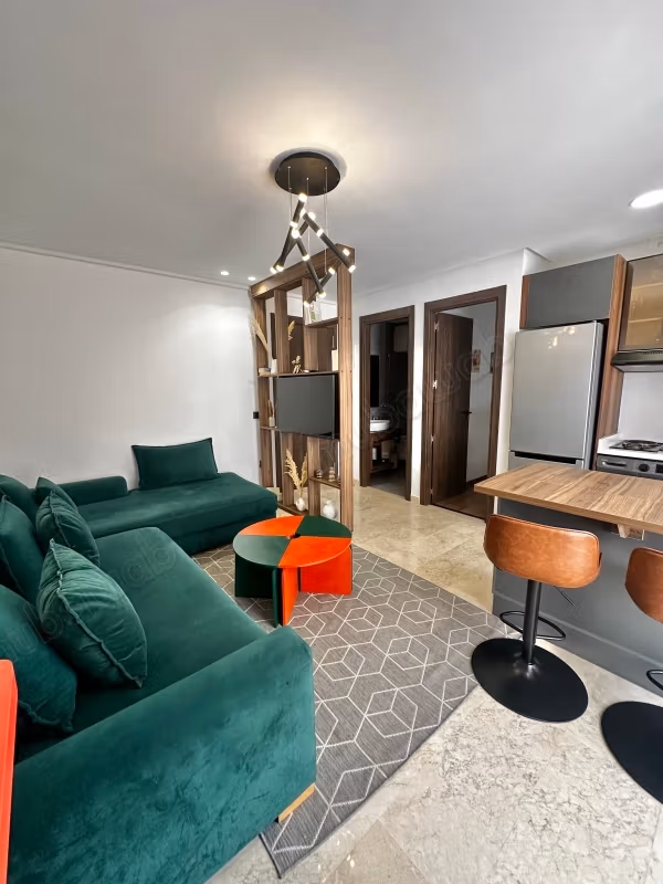 Superbe appartement à louer à Oasis. Surface totale 65 m². Bien meublé