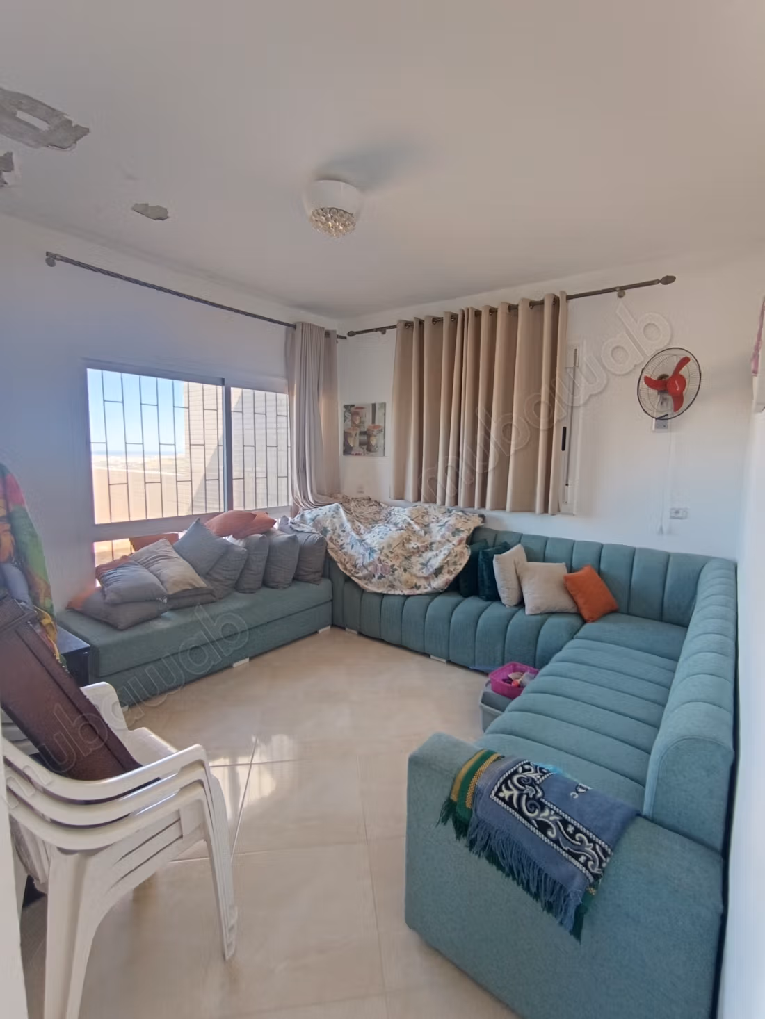 Huis te koop in Laouziyine. 5 leuke kamers. Goed ingericht
