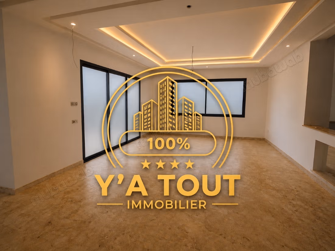 Villa semi terminada de prestigio en venta en El Menzeh