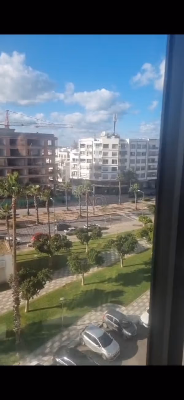 BUREAU 94 m2 NEUF à louer bd Abdelmoumen
