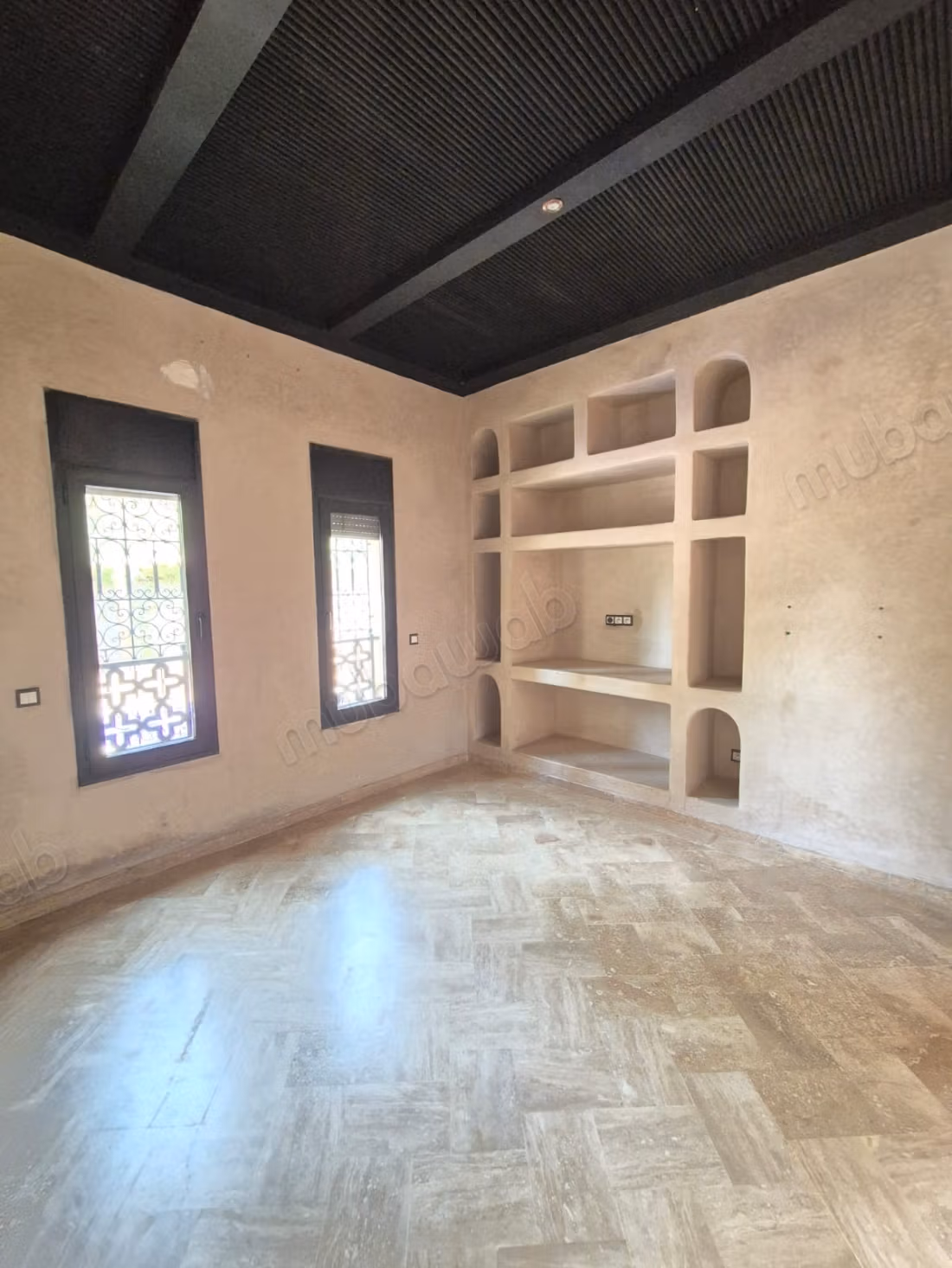 Dans magnifique résidence gardée avec piscine, superbe villa de style Riad, beaucoup de charme