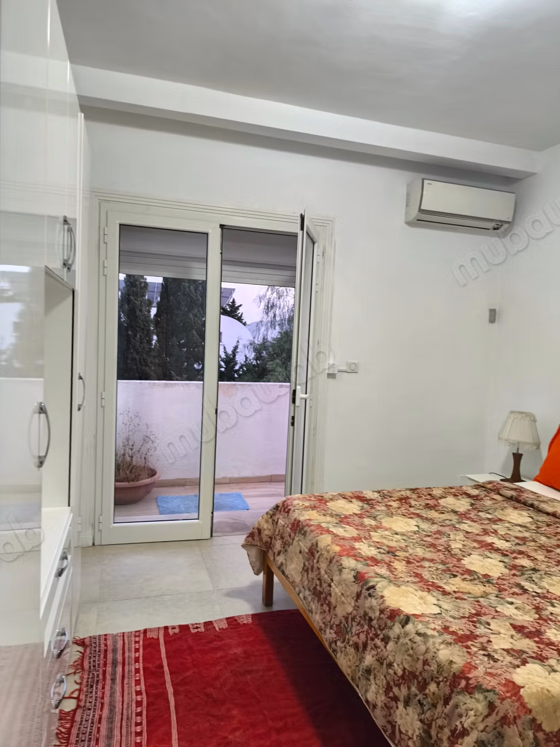 Très bel appartement en location à Gammarth Supérieur. Surface totale 150 m². Bien meublé