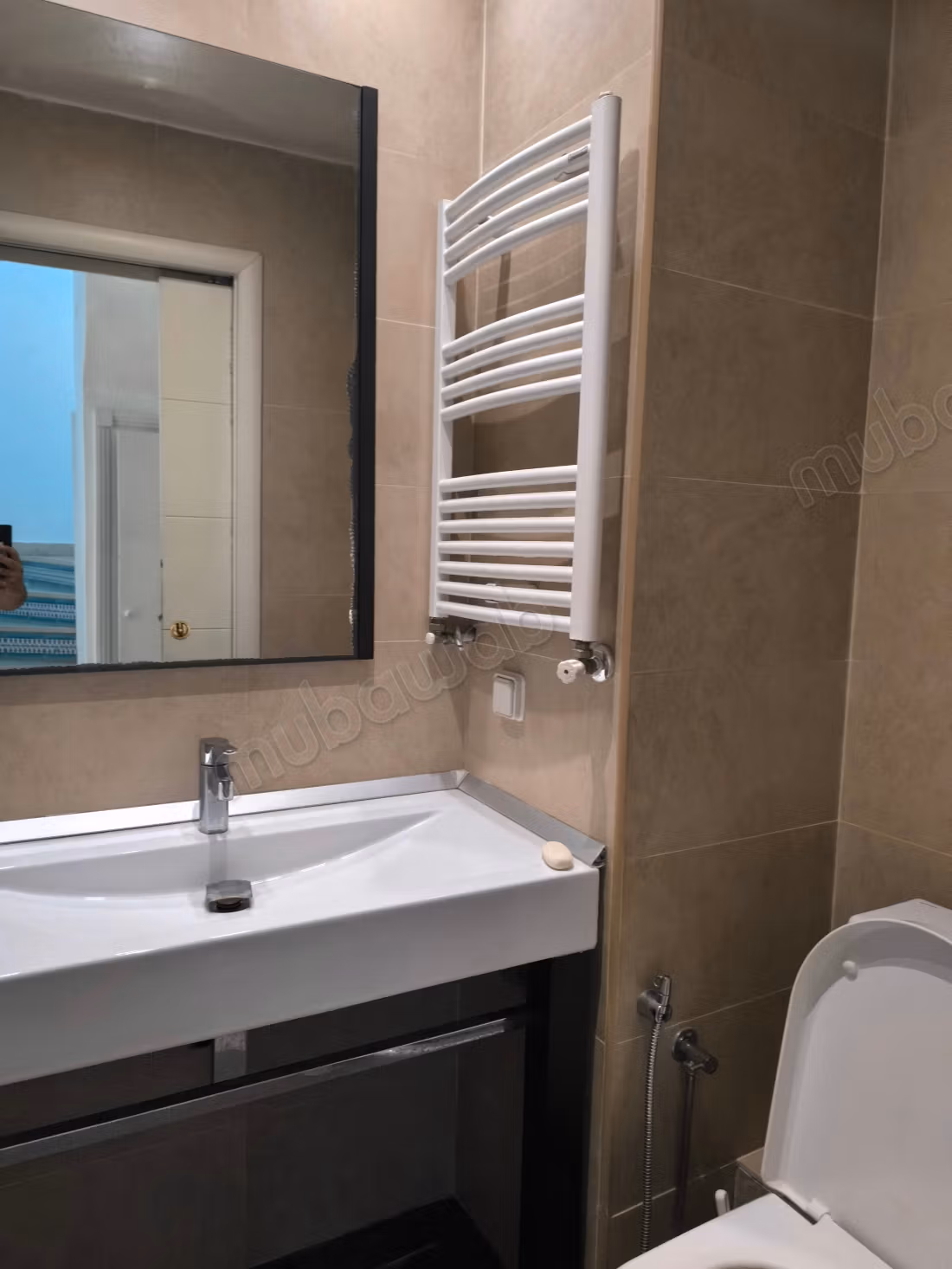 Très bel appartement en location à Gammarth Supérieur. Surface totale 150 m². Bien meublé