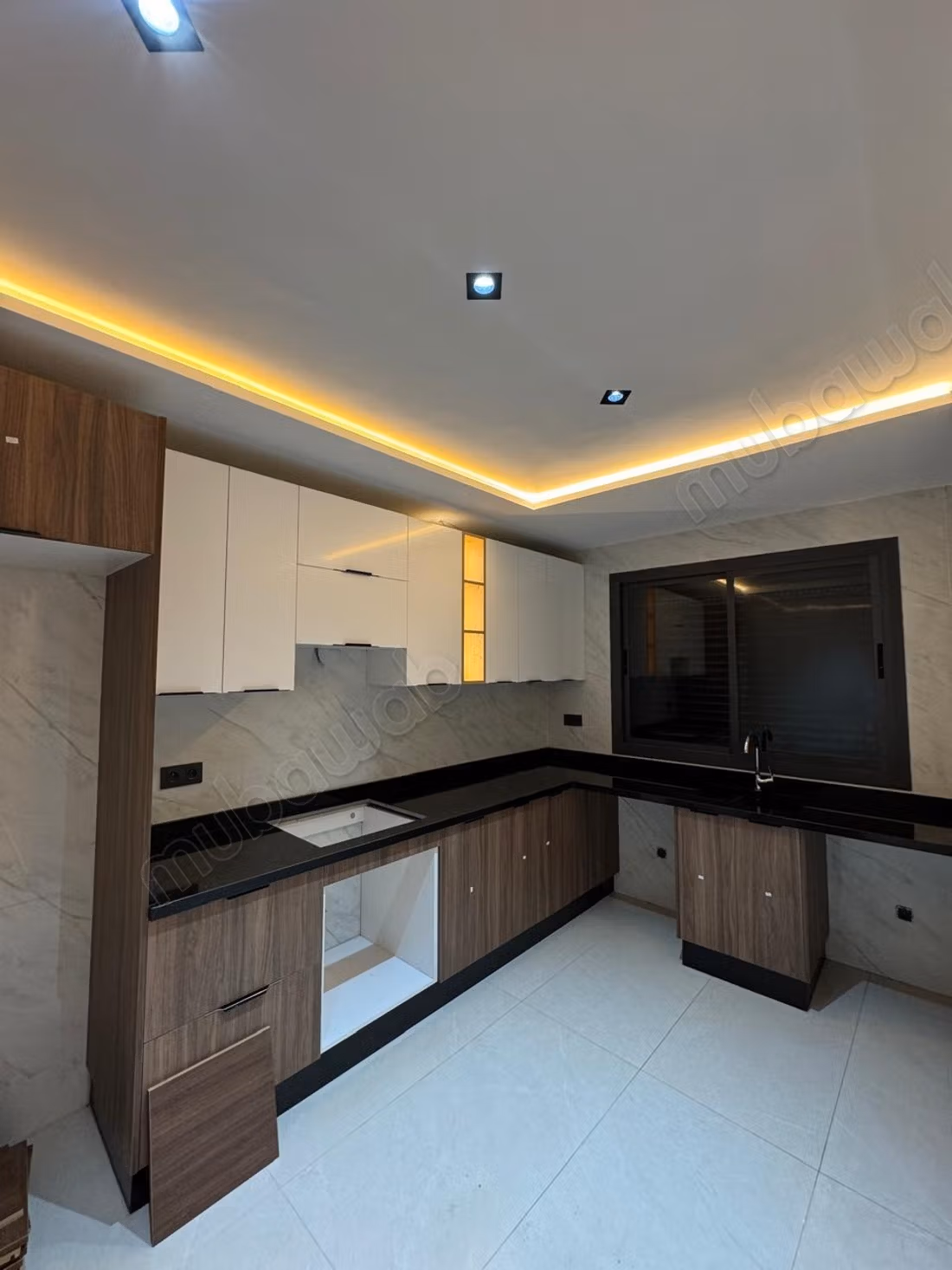 Bel appartement à vendre à Tanja Balia. 3 pièces. Terrasse et ascenseur. Petit bâtiment. Avec l'aide de l'état — 5