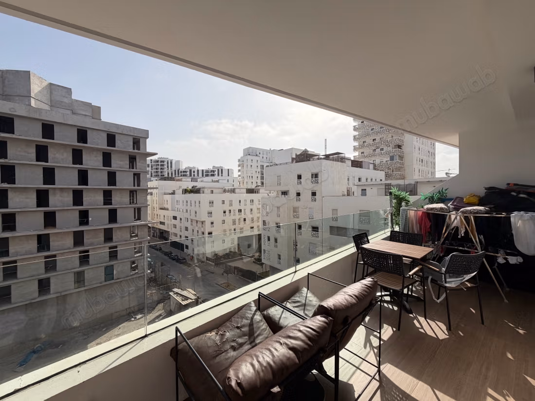 Sell apartment in Casablanca Finance City.
Large area 69 m²