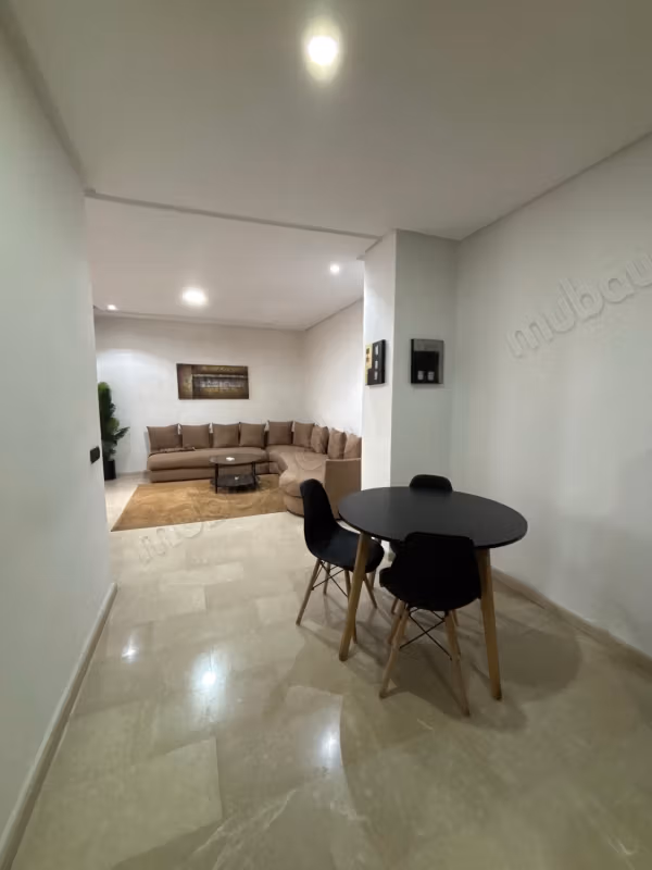 Verhuur van een appartement in Belvédère. 2 comfortabele kamers. Goed ingericht