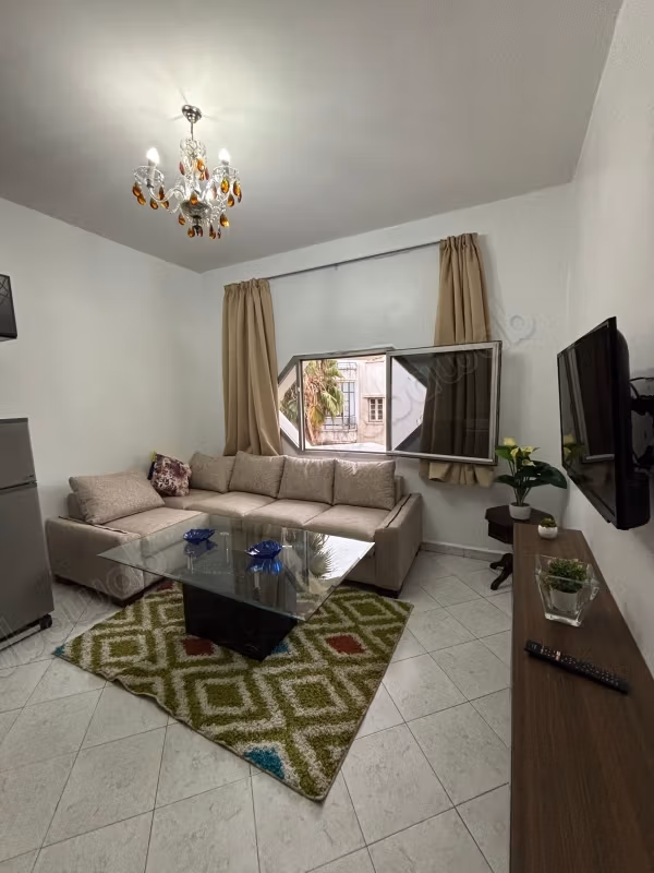 Bel appartement en location à Mers Sultan.
Surface totale 53 m².
Meublé