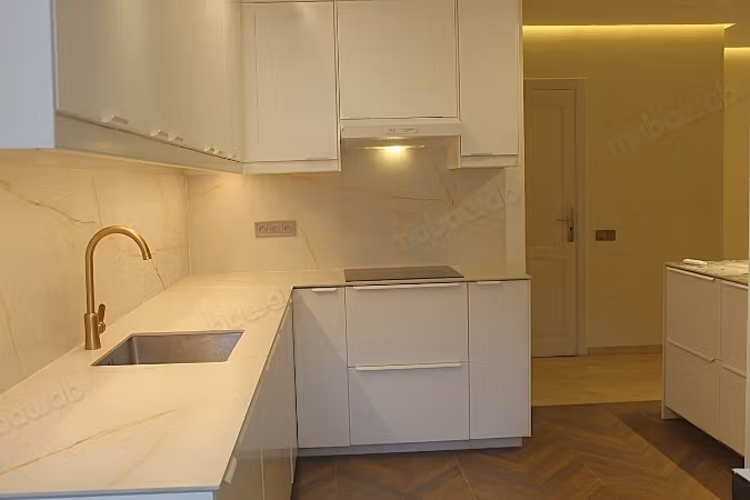 Appartementen om te huren in Guéliz. 4 Ruimtes. Lift en terras