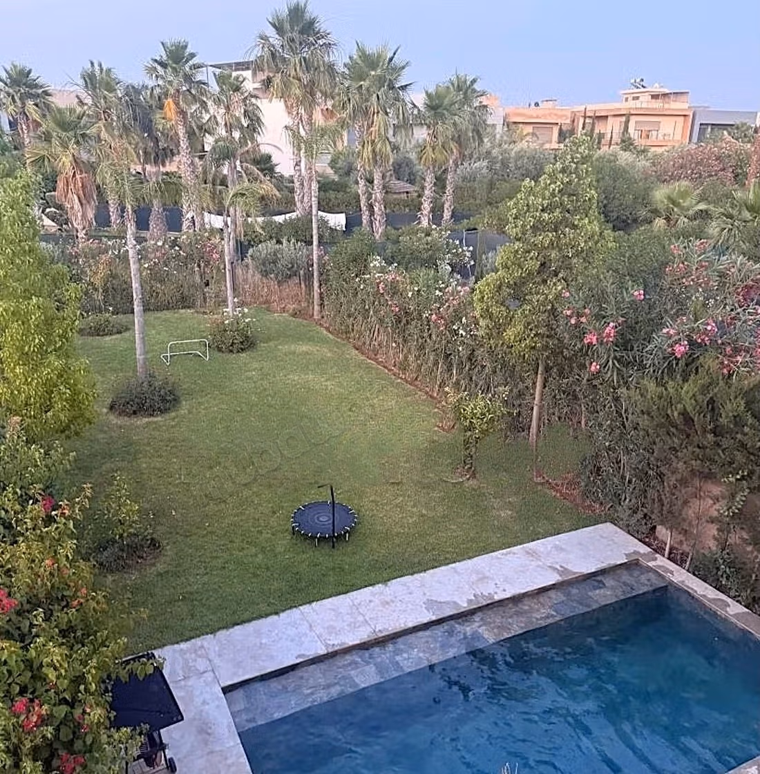 Superbe villa de quatre chambres a Argan