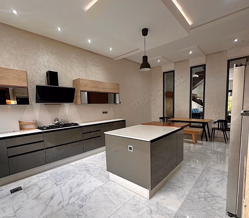 Superbe villa de quatre chambres a Argan