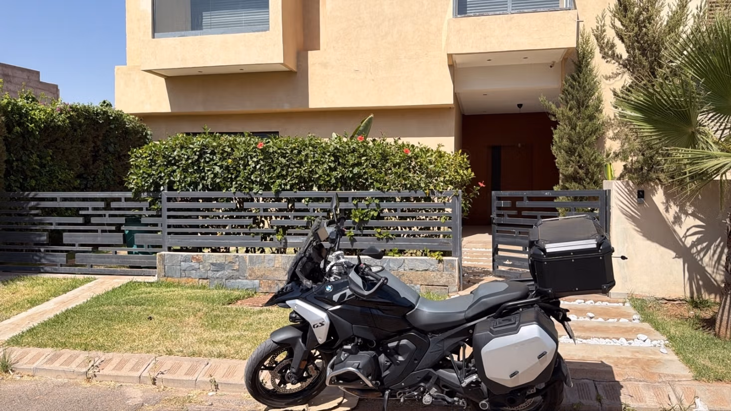 Superbe villa de quatre chambres a Argan