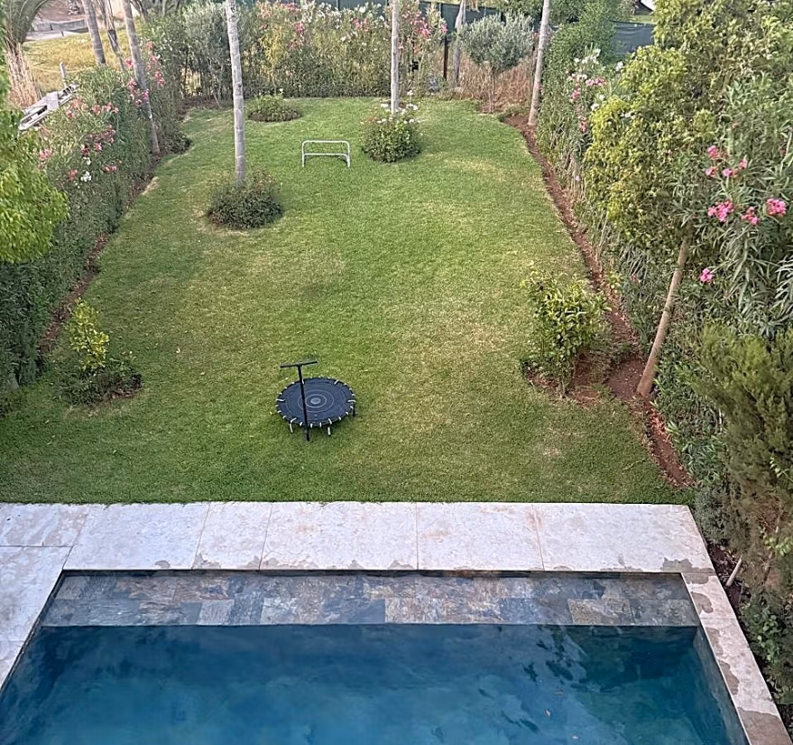 Superbe villa de quatre chambres a Argan