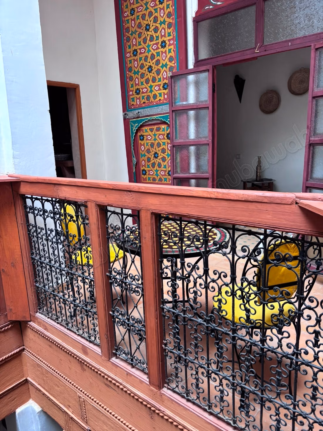 Riad à vendre à Nouvelle Ville. 1 Pièce. Porte blindée, salon marocain