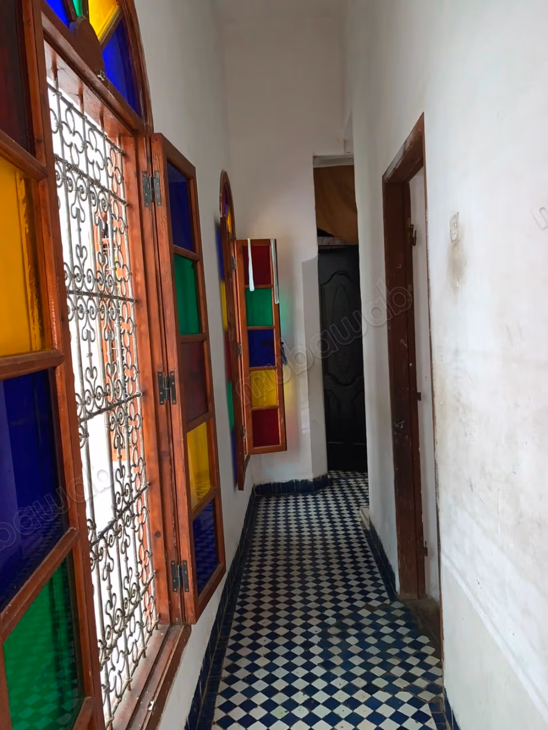 Venta de un superb riad en Ain Kadous. 1 habitación. Vista a las montañas y puerta reforzada