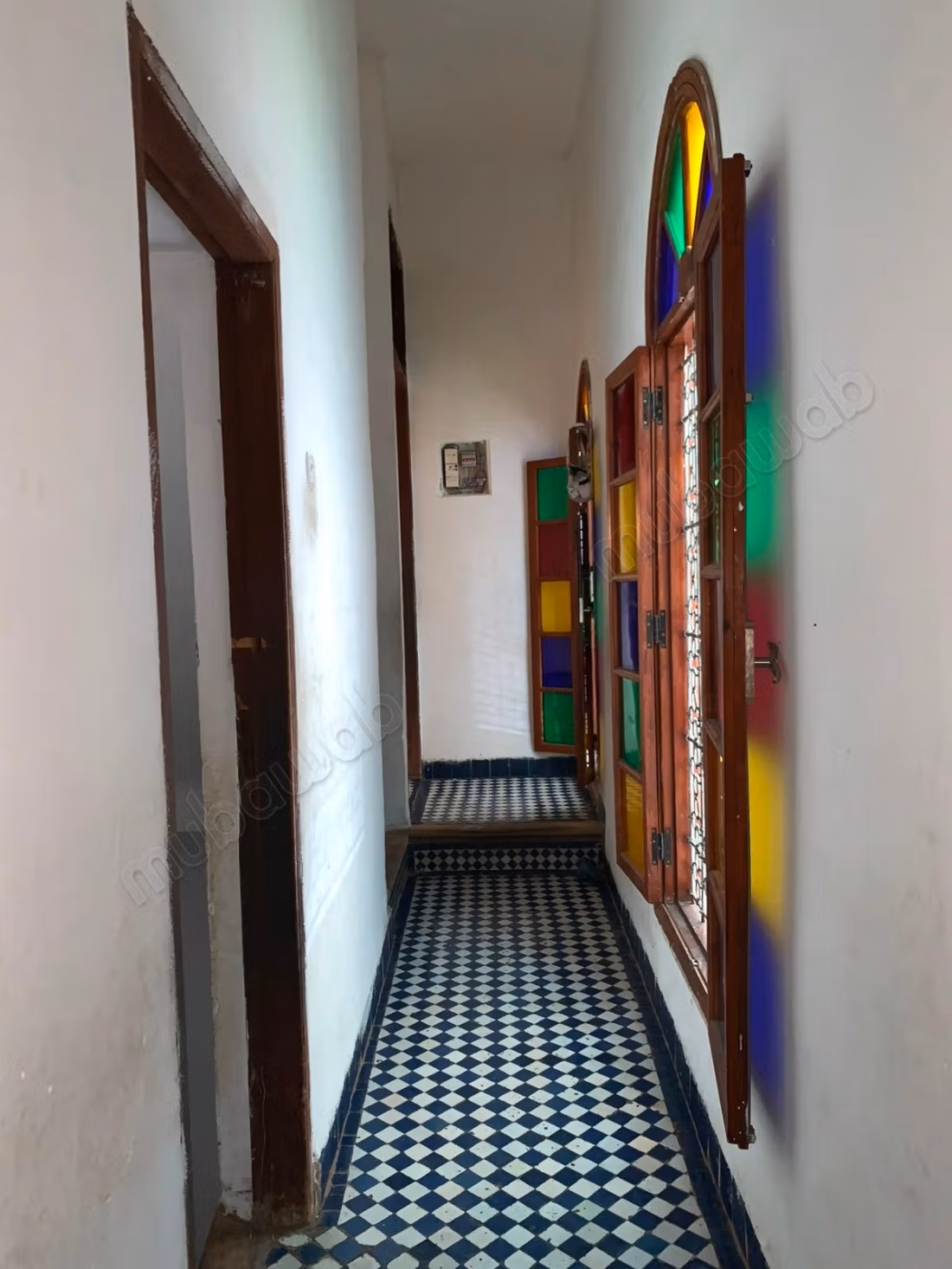 Venta de un superb riad en Ain Kadous. 1 habitación. Vista a las montañas y puerta reforzada