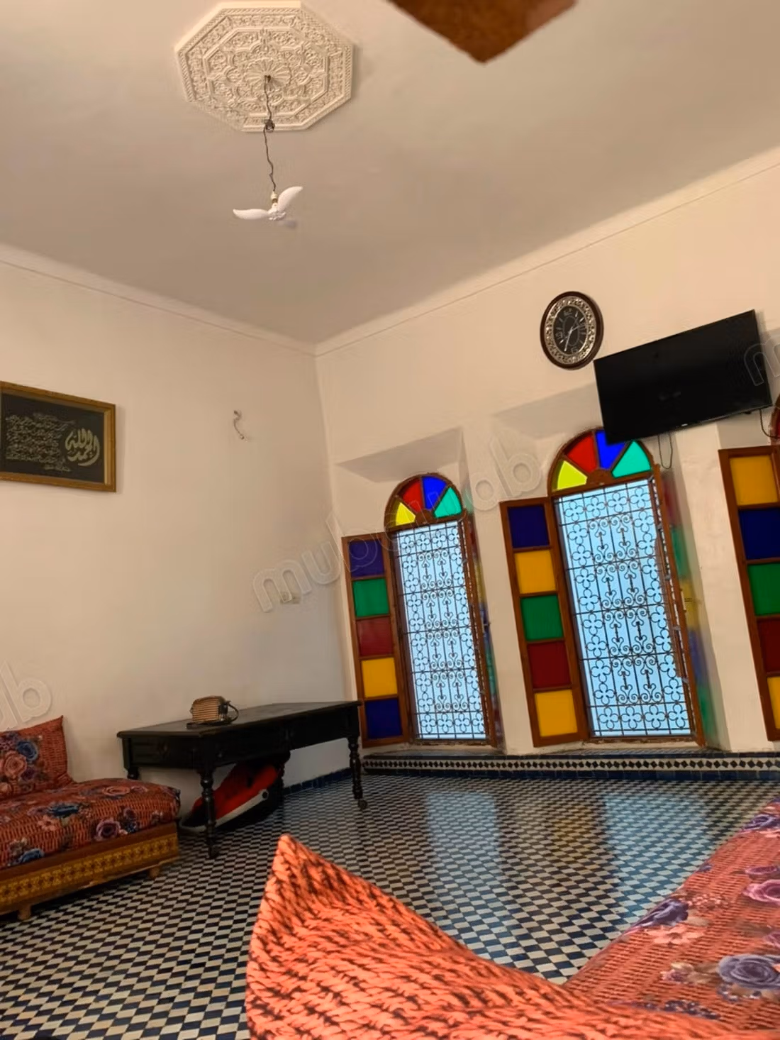 Venta de un superb riad en Ain Kadous. 1 habitación. Vista a las montañas y puerta reforzada