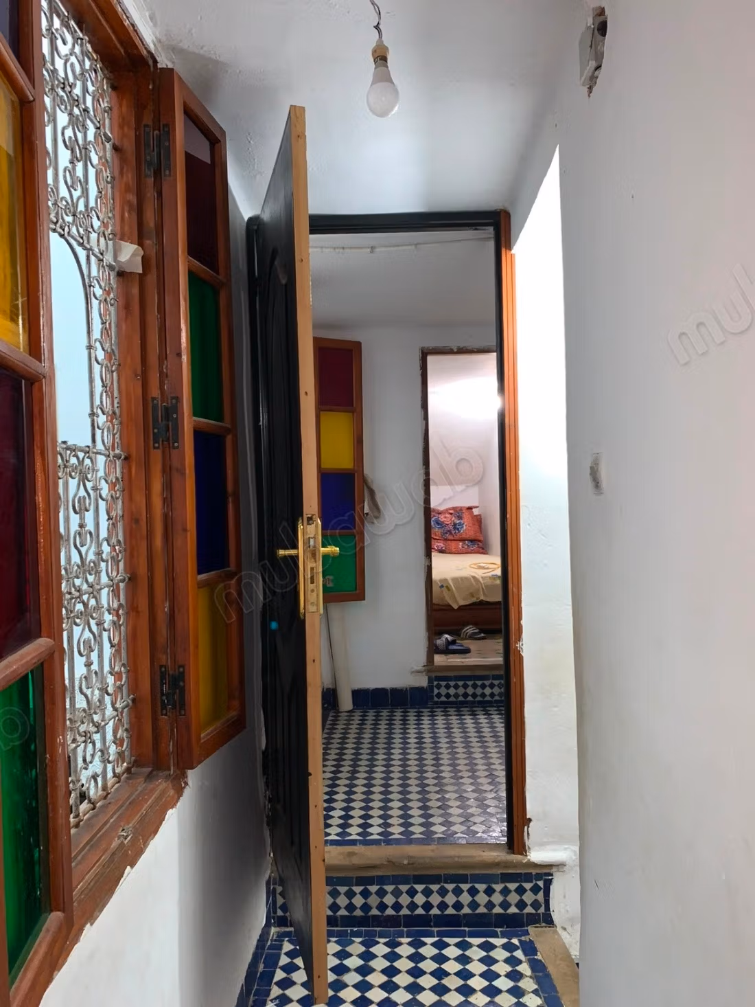 Venta de un superb riad en Ain Kadous. 1 habitación. Vista a las montañas y puerta reforzada