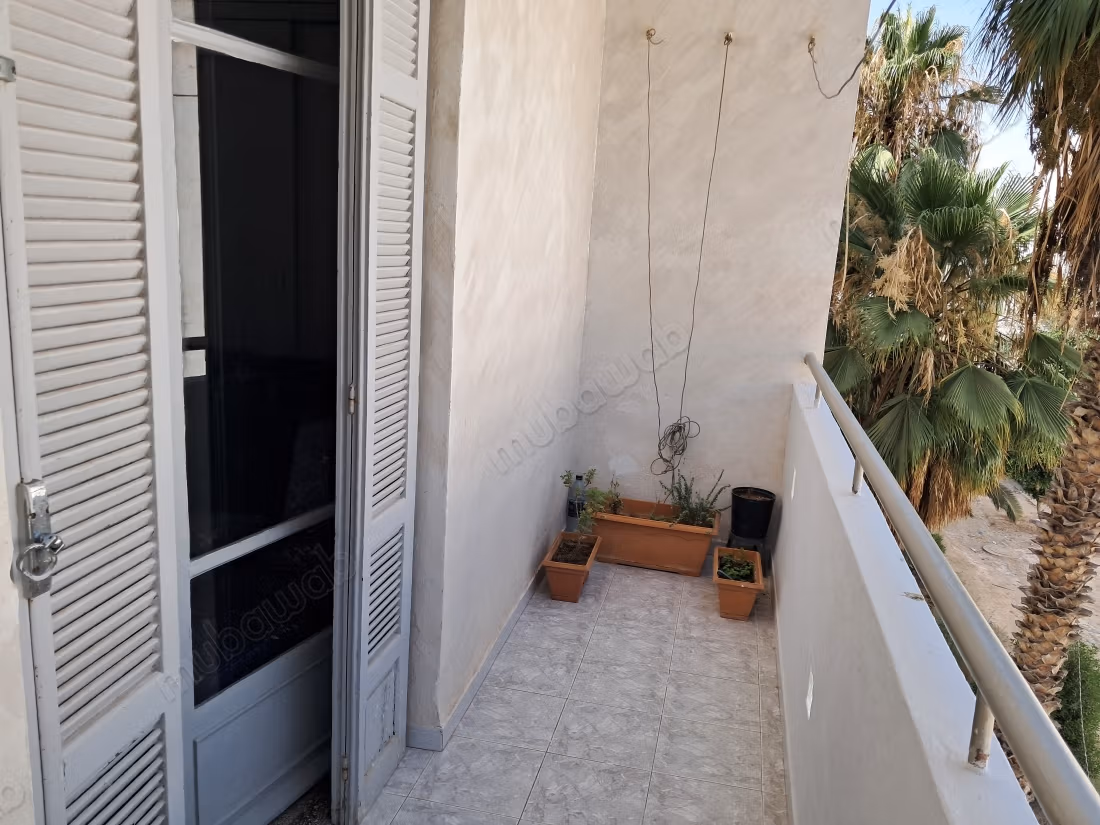 A Vendre _ Appartement S2 rénové à Cité Zitouna