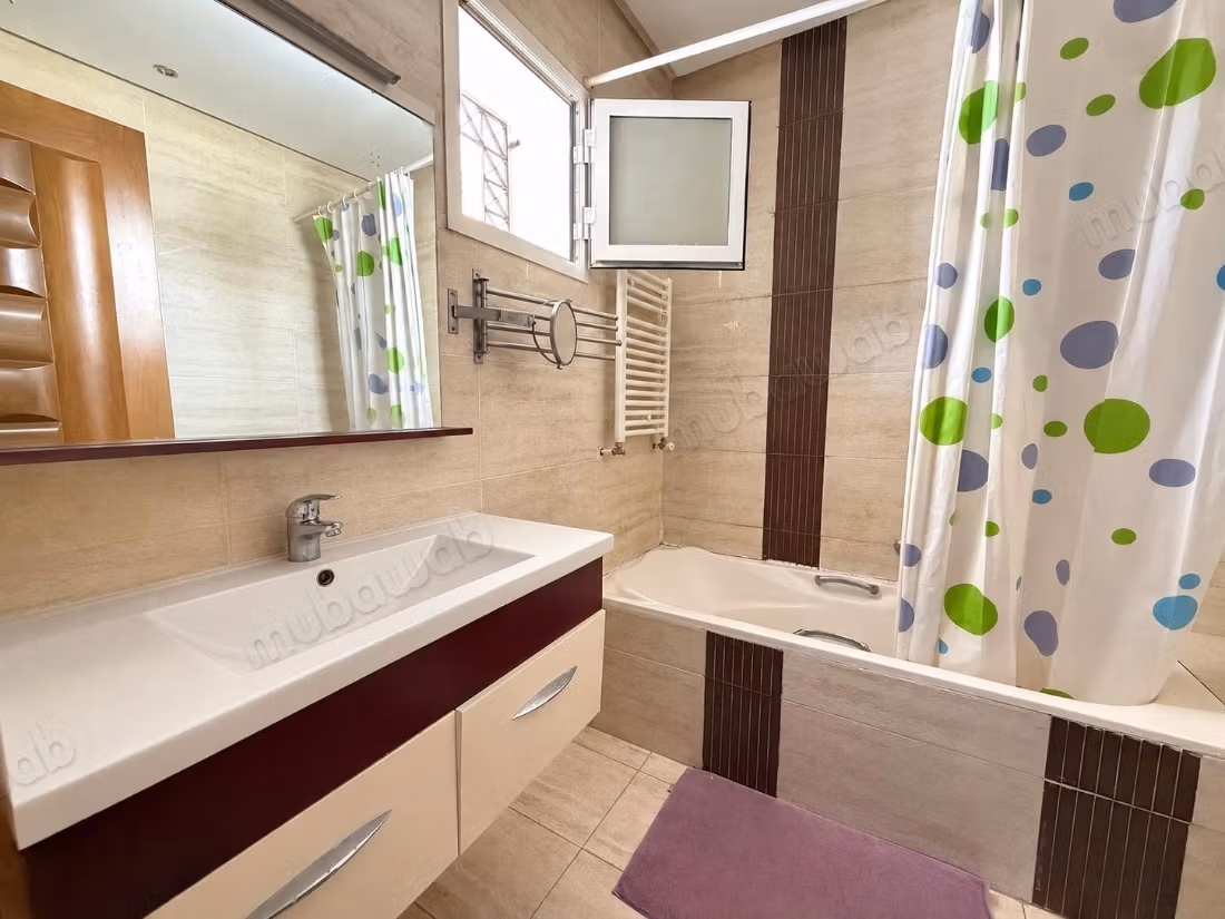 A vendre un Appartement en S2 à ain Zaghouan