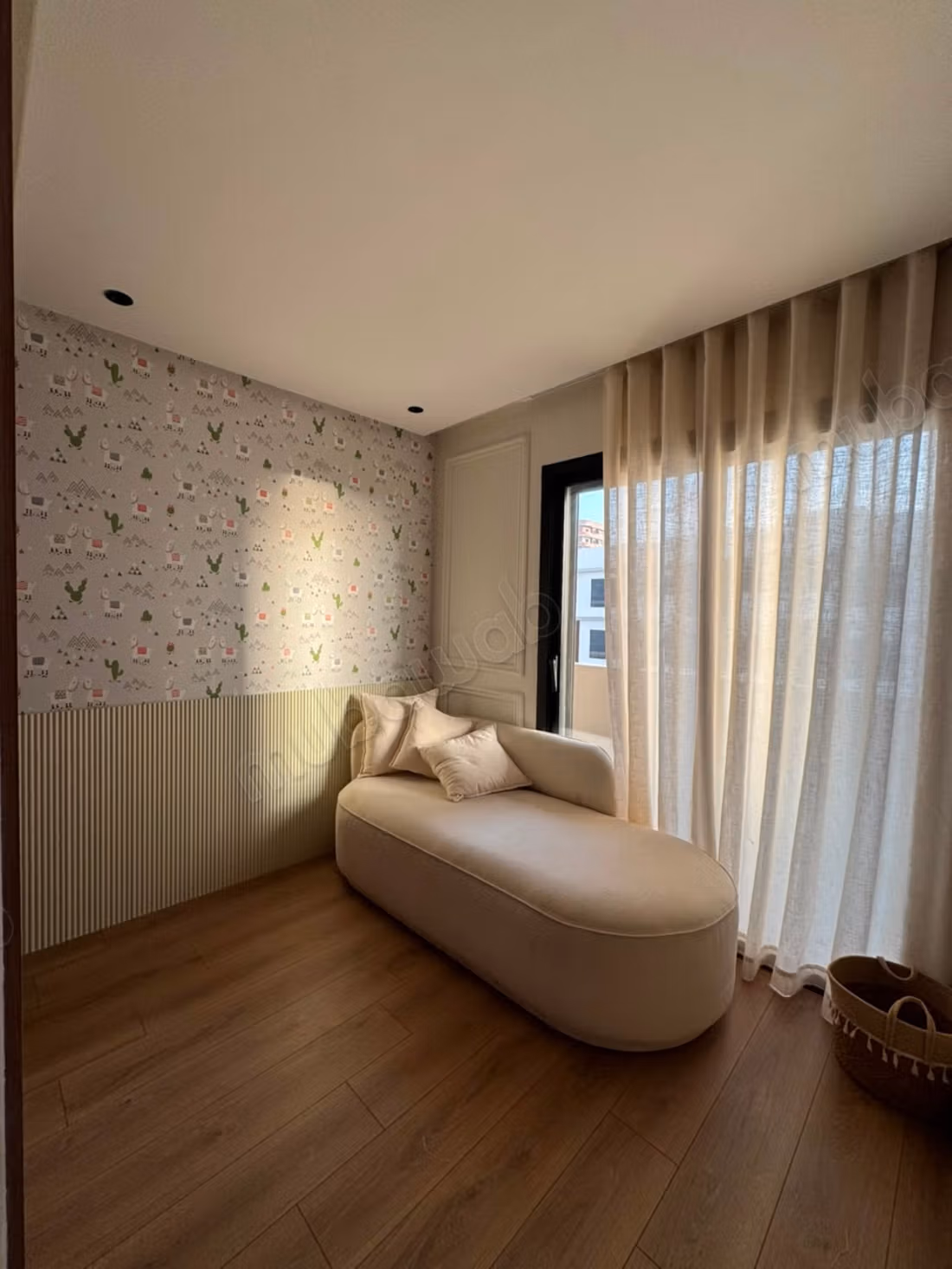 Appartement avec terrass – À louer en longue durée