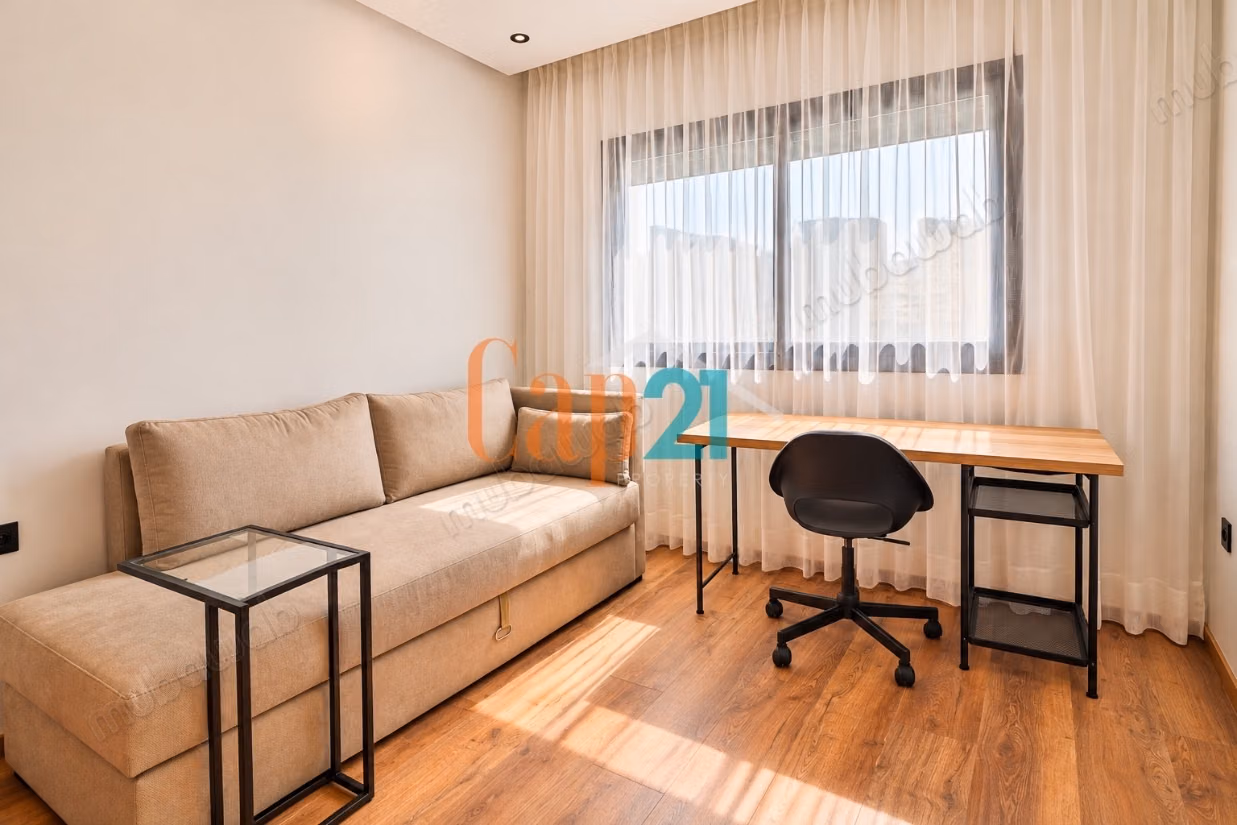 Bel appartement neuf, au calme, avec grand balcon – Iberia