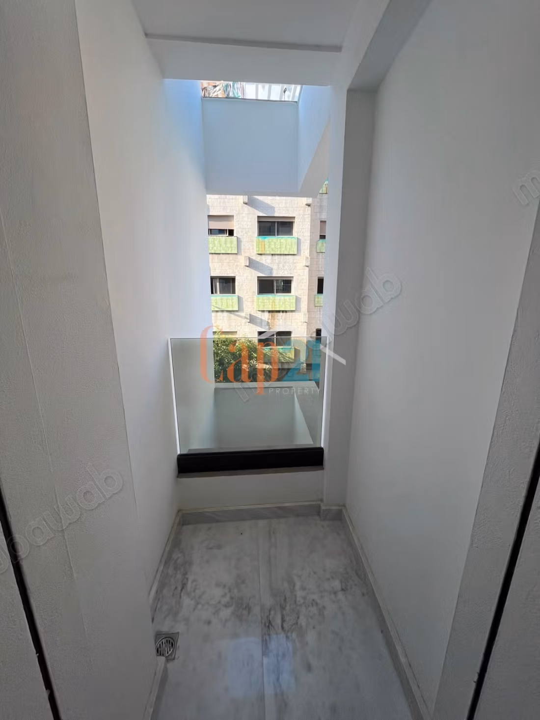 Appartement neuf jamais habité à louer vide 
Iberia