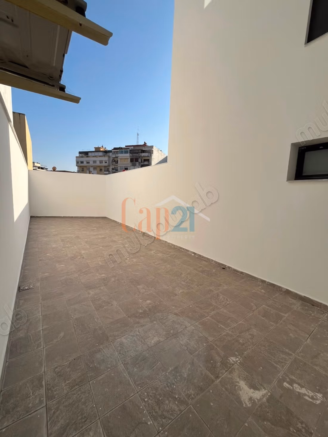 Appartement neuf jamais habité à louer vide 
Iberia