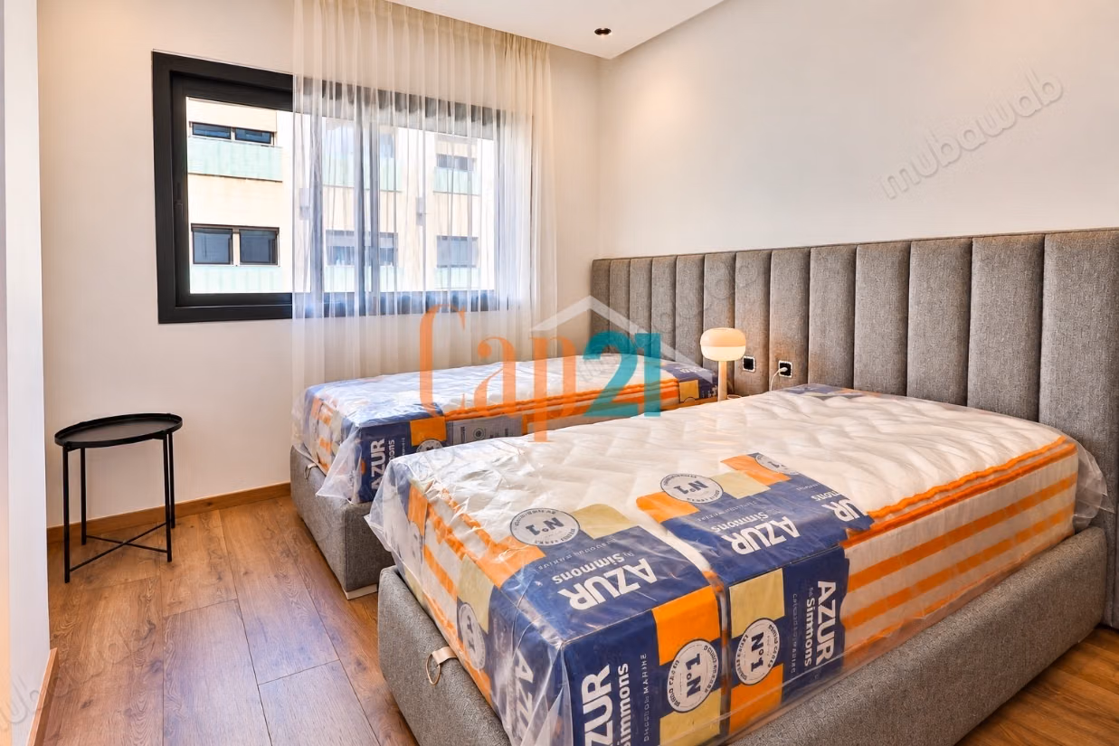 Bel appartement neuf, au calme, avec grand balcon – Iberia