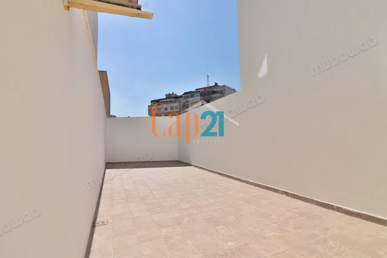 Bel appartement neuf, au calme, avec grand balcon – Iberia
