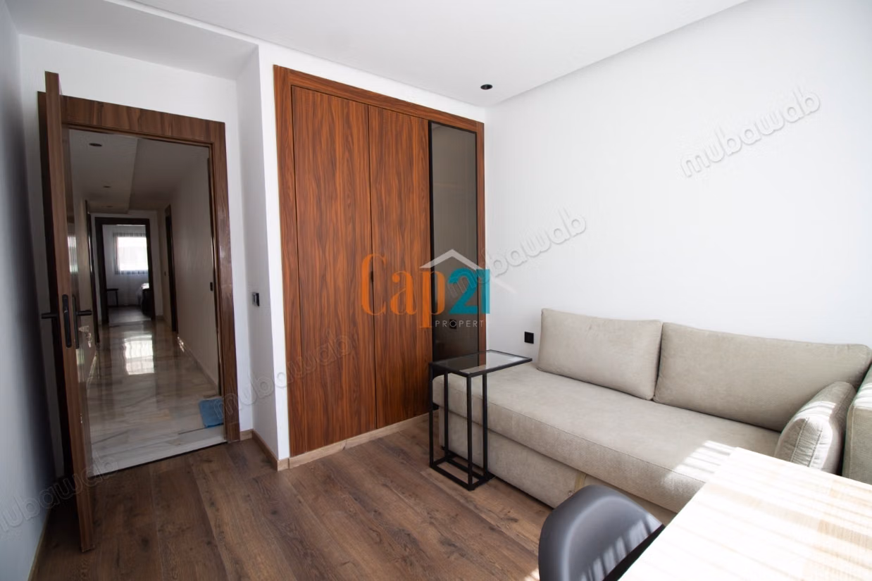 Bel appartement neuf, au calme, avec grand balcon – Iberia