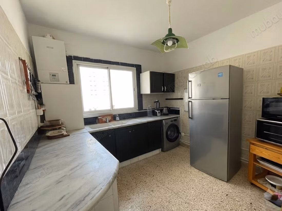 À Louer étage de villa s3 à la Marsa corniche